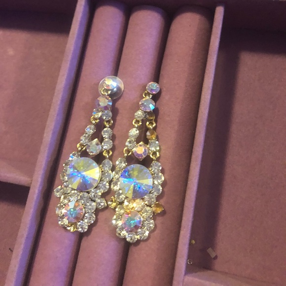 High end Padgett Jewelry Earrings with Crystals - Picture 6 of 6